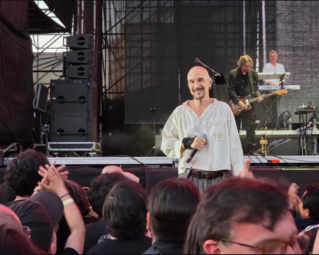 Fauna Primavera, Santiago